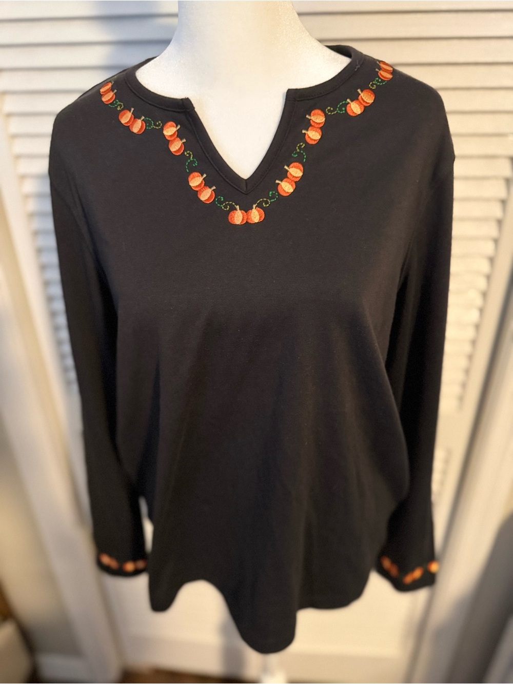 Halloween Black Long Sleeve Tee Cotton Blend Orange Pumpkin Embroidery Women L